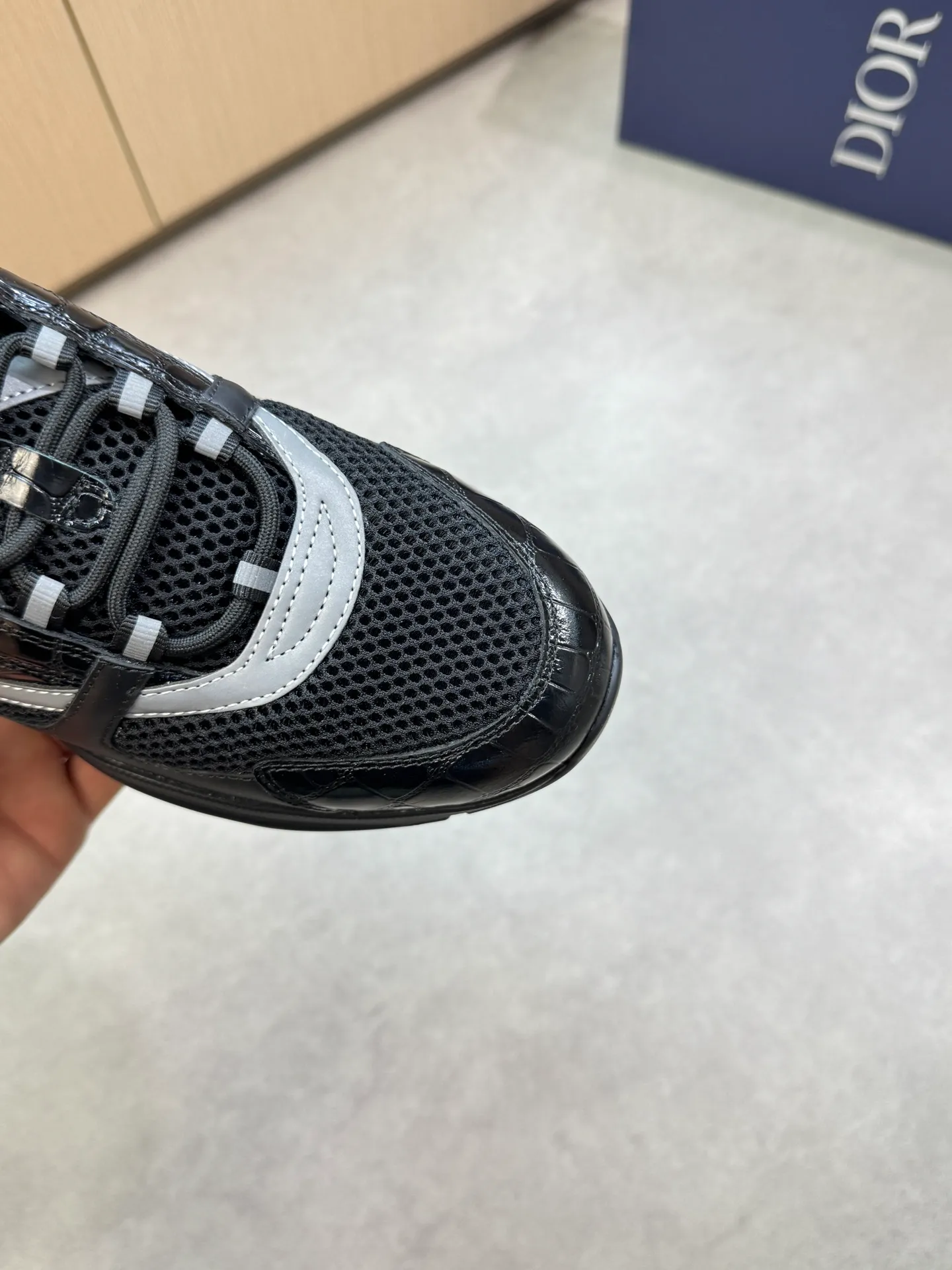 Factory price: 460💰[Dior] Dior - high-end quality original order 🔍🔍🔍 casual sports shoes - upper: 🔝 stone pattern calfskin, high silk mesh canvas, brand totem cloth, tongue and heel; reflective brand webbing - lining: brand canvas - original: ultra-light T men's shoes 💰U foam rubber; two-color molded outsole -Ultra-high quality control·Fine workmanship: highlighted (high-end·nobility·grade) -Size: 39-44 (38, 45, 46, 47, can be customized)·D9285